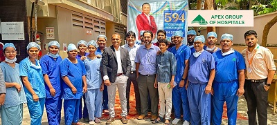 Mumbai doctor performs record 594 Robotic Knee Replacement Surgeries in one year, News, KonexioNetwork.com