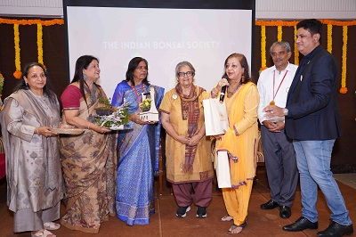 Harsha Hinduja celebrates the Golden Jubilee of the Indian Bonsai Society, News, KonexioNetwork.com