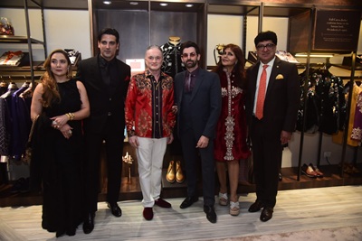 gautam singhania zayed khanneil nitin mukesh nisha jamval puneet chatwal ceo indian hotels