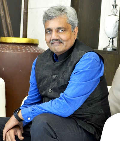 dr bijal sanghvi managing director axis solutions pvt ltd