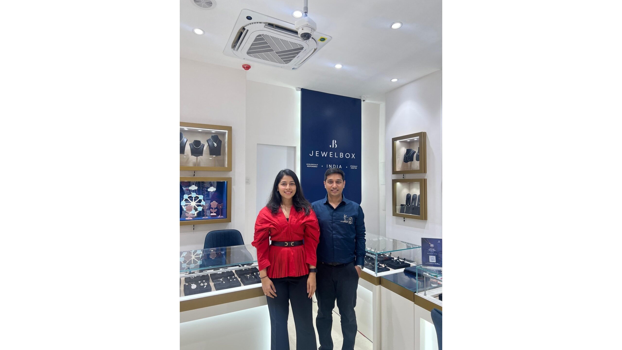 Jewelbox Makes a Dazzling Debut in Mumbai