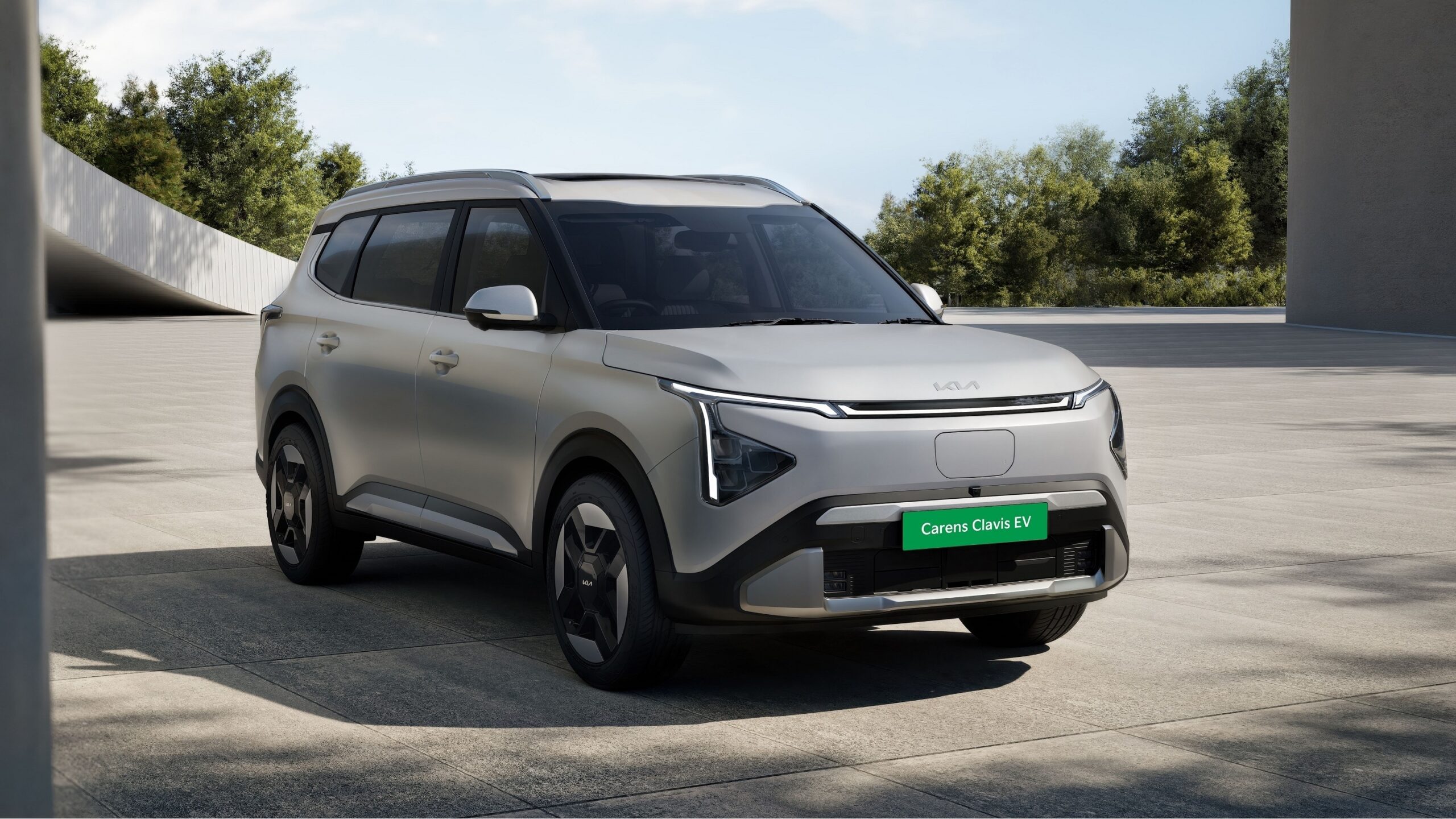 Kia Carens Clavis EV_01