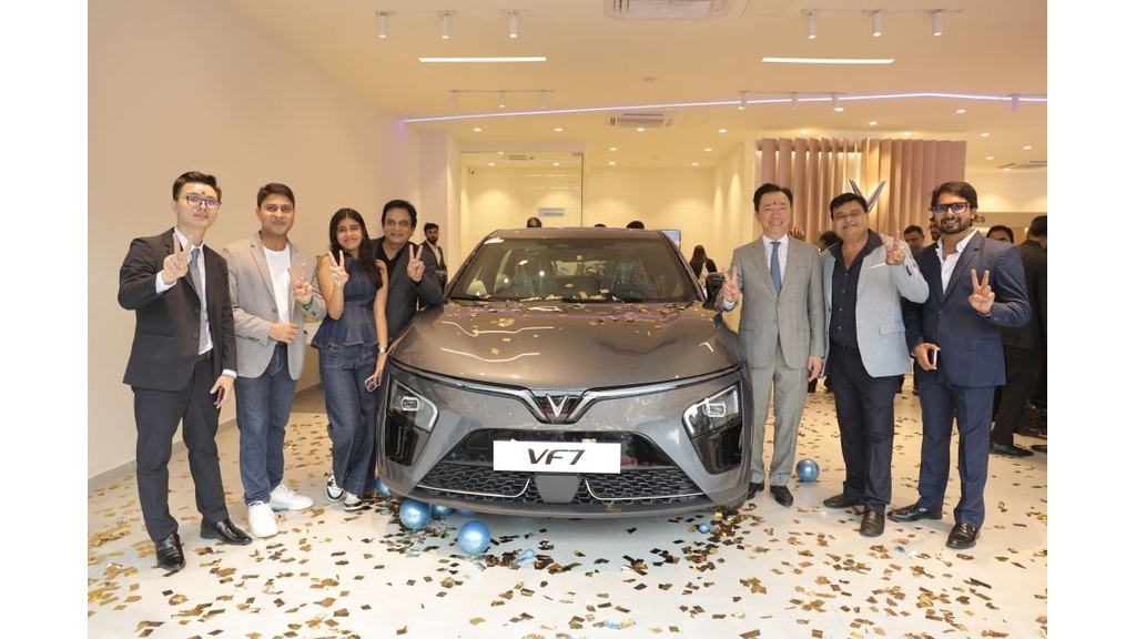 The dealership ‘VinFast Surat’ is promoted by the Chandan Car