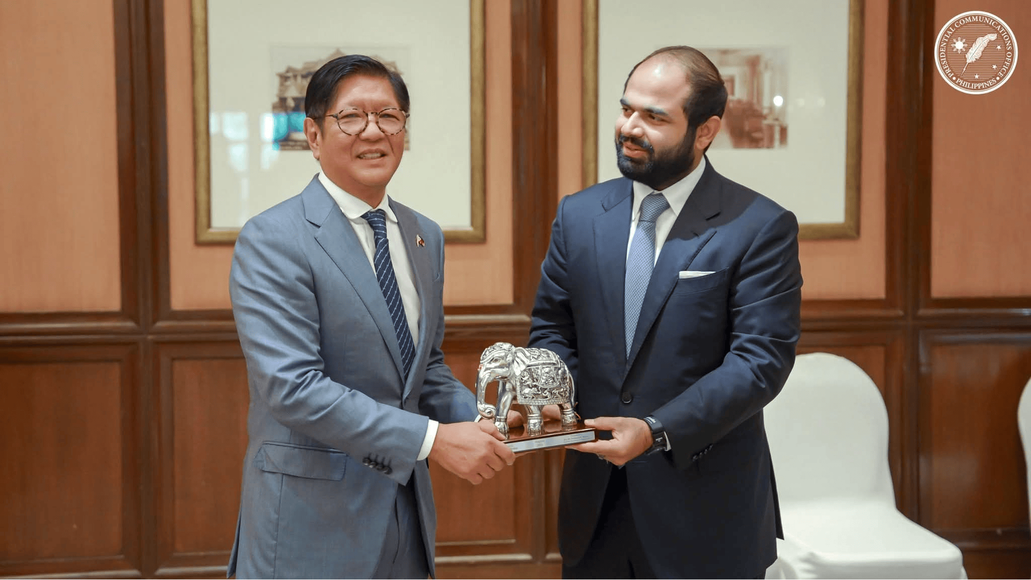 Shom Hinduja with President Ferdinand Marcos Jr. of the Philippines