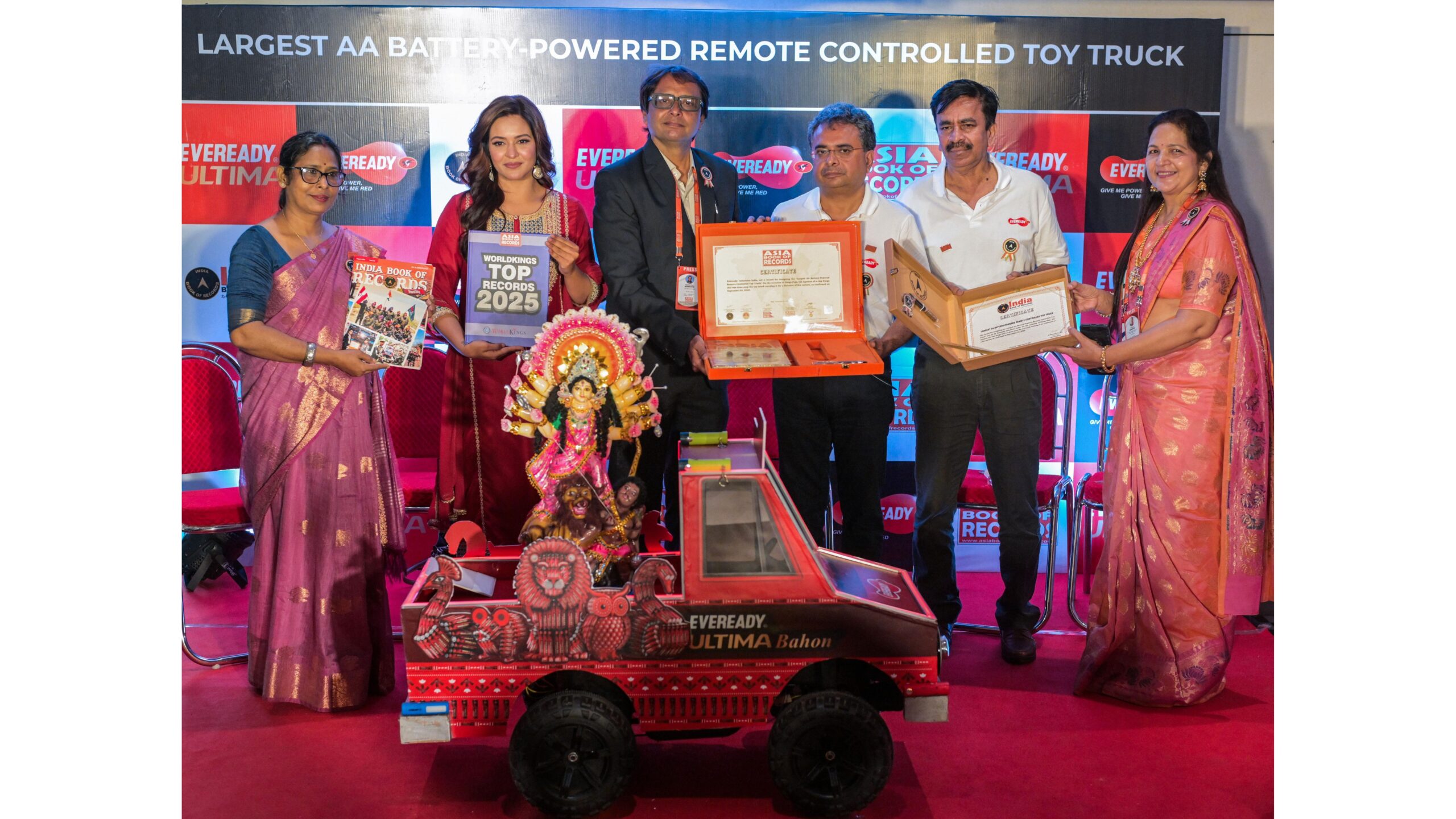 Eveready Powers Up Durga Puja with the Largest Toy Truck: ‘Ultima Bahon’