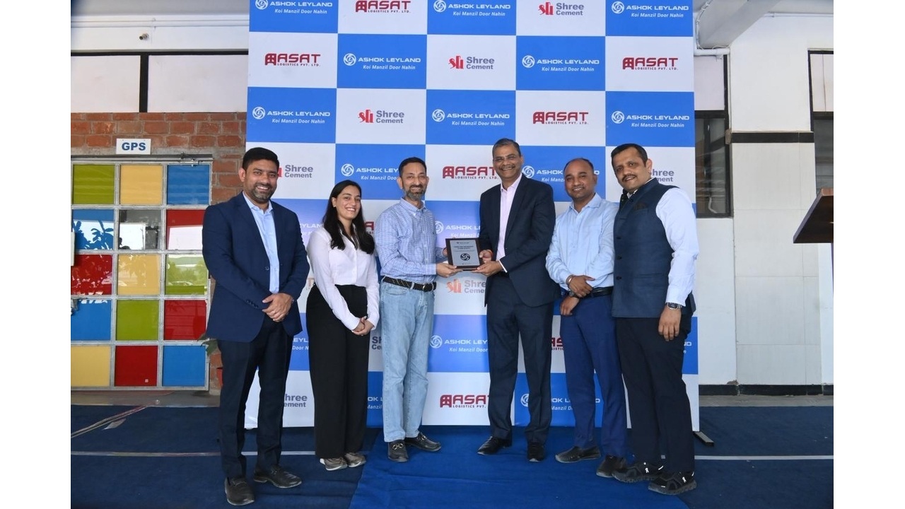 Ashok Leyland commences delivery of AVTR 55T Electric Trucks