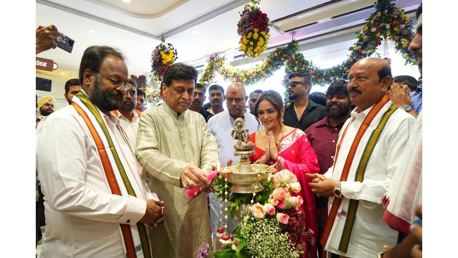 RSB Retail opens R.S. Brothers showroom in Nanded, Maharashtra 1 RSB Retail opens R.S. Brothers showroom