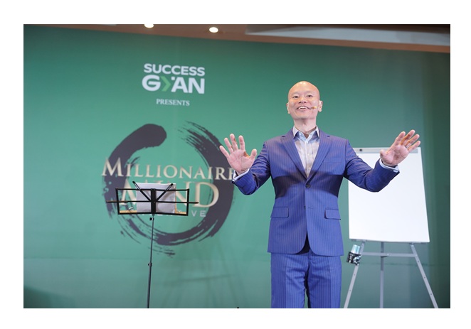 Thousands Take Their First Step Toward Financial Freedom 1 Mr.Thaddeus Lawrence, Lead Coach