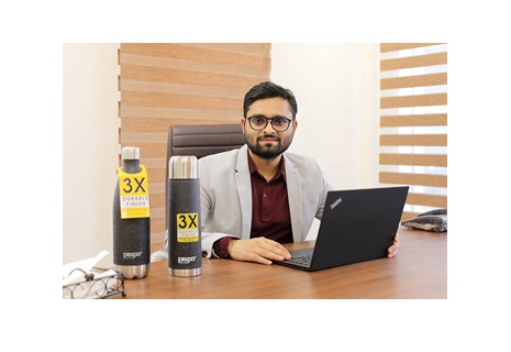 Vedant Padia, Director, Pexpo