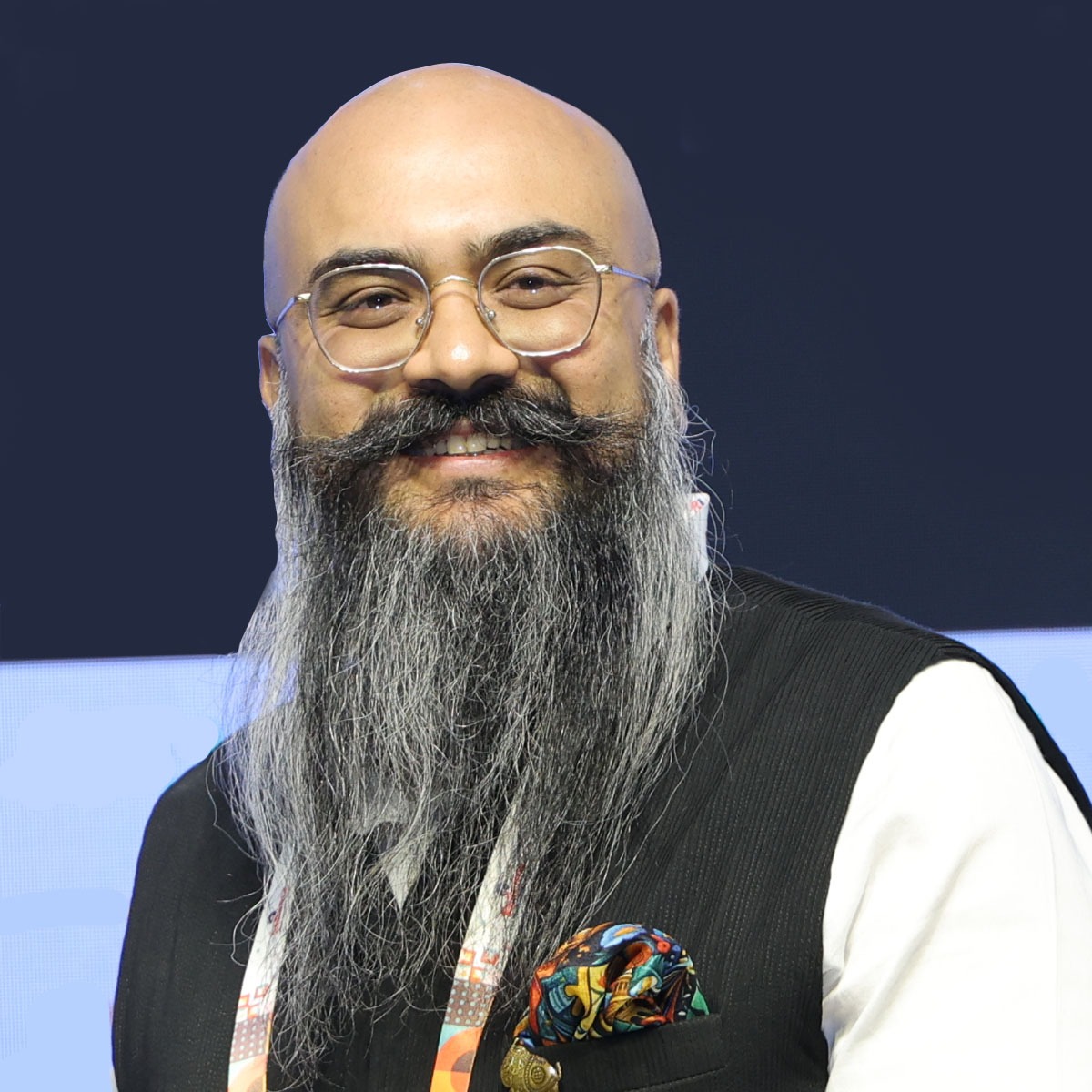 Mr. Darshan Dudhoria, CEO, Indian SIlk House Agenices