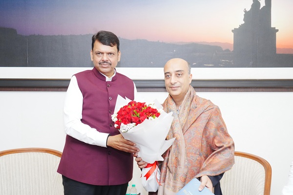 Mr. Madhavani facilitating Maharashtra CM