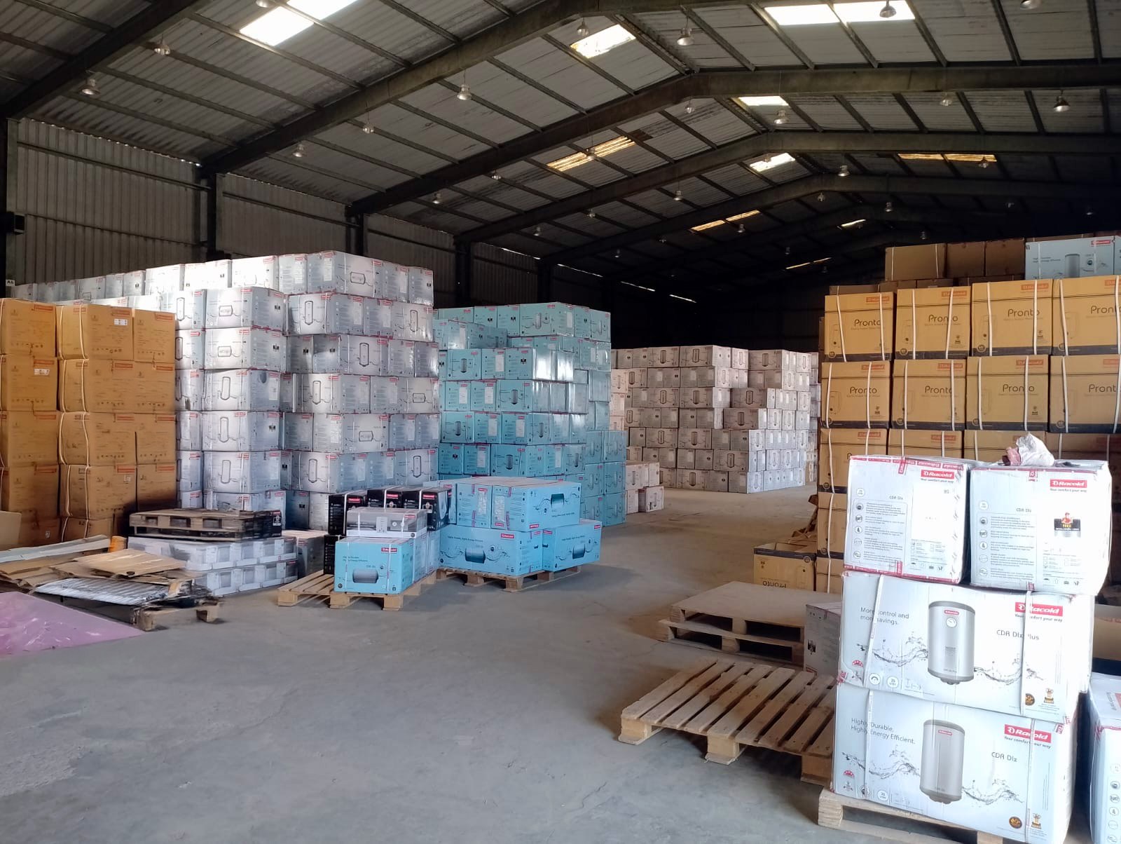 Allcargo Logistics’ Impact in Chakan MIDC: Empowering Maharashtra’s Industrial Growth and Connectivity 1 Allcargo Warehouse - Pic 02