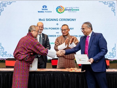 Dr Praveer Sinha, CEO & MD, Tata Power and Dasho Chhewang Rinzin, MD, DGPC , Hon’ble Prime Minister of Bhutan, Lyonchhen Tshering Tobgay