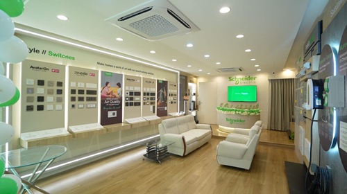 Schneider Electric Strengthens Retail Presence with Launch of Noida Smart Home Experience Centre 3 Schneider Electric Strengthens Retail Presence with Launch of Noida Smart Home Experience Centre