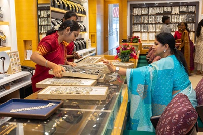 VBJ celebrates its Silver legacy with a New Silver showroom 3 VBJ - Silver Showroom (3)