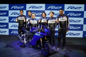 Final Yamaha YZF R2 Launch Image