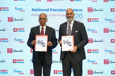 Mr S. Ramann Chairperson PFRDA (Left) & Mr Sriram Iyer MD & CEO, HDFC Pension (Right)  (1)