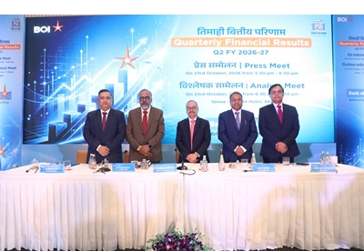 Mr. Rajneesh Karnatak, MD & CEO, Bank of India, with the Bank’s Executive Directors